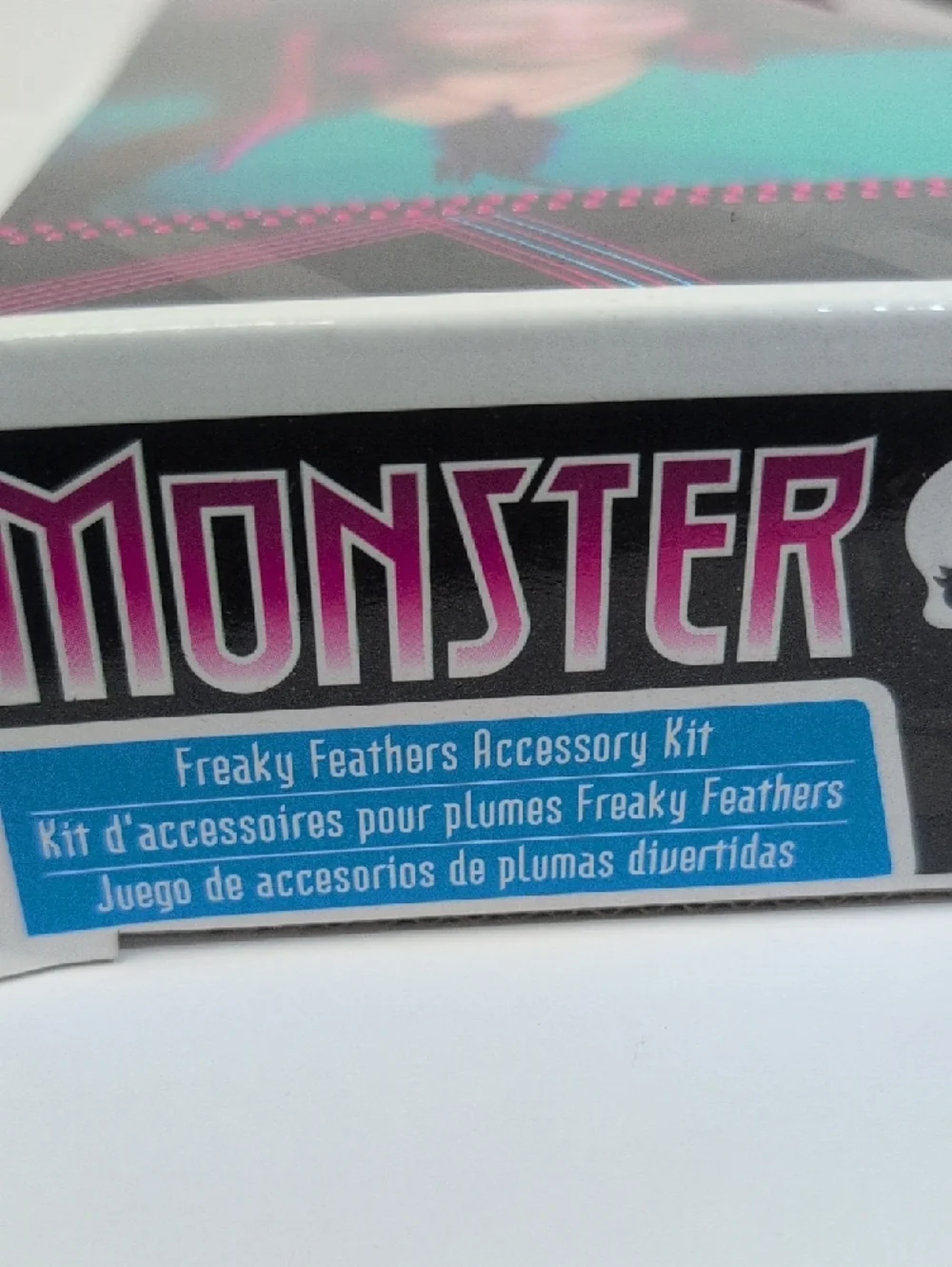 Monster High Freaky Feather Accessory Kit New